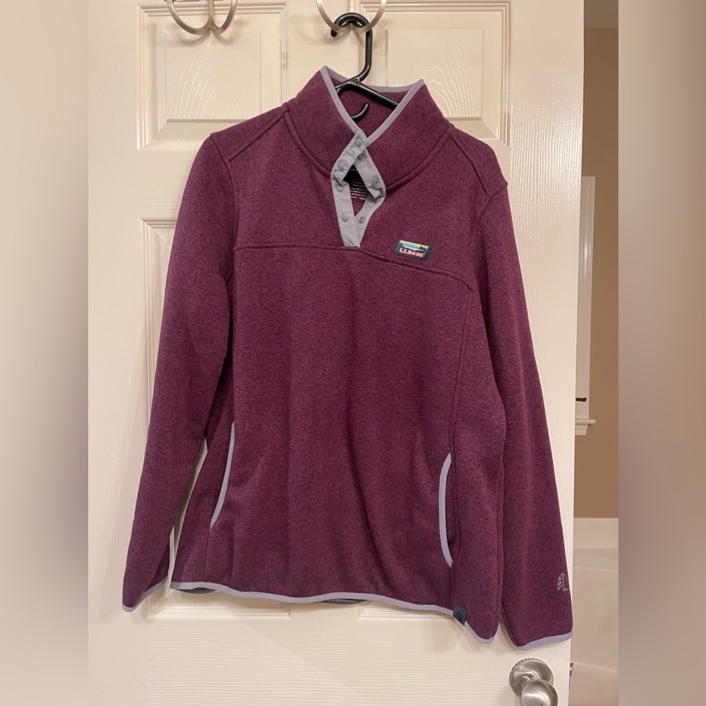 LL Bean Women’s Pullover. Size XL